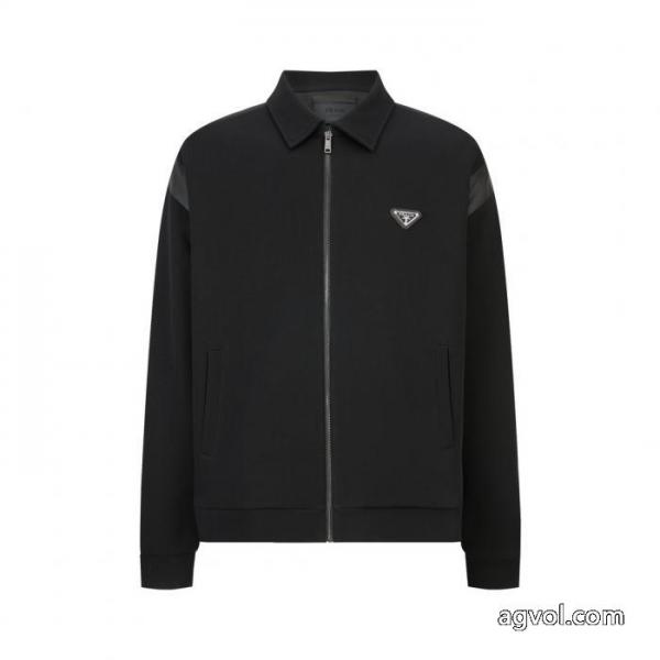今季新作登場 個性派 爆発的な人気ブランド コピーコートPRADA 1