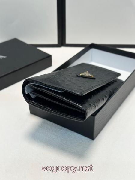 PRADAスーパー コピー 販売財布クリスマス人気商品 高級感漂う 送料込み 希少品 2