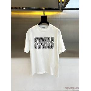 MIUMIU精巧な逸品 2026冬更新人気商品 圧倒的な新作半袖Tシャツスーパー コピー ブランド