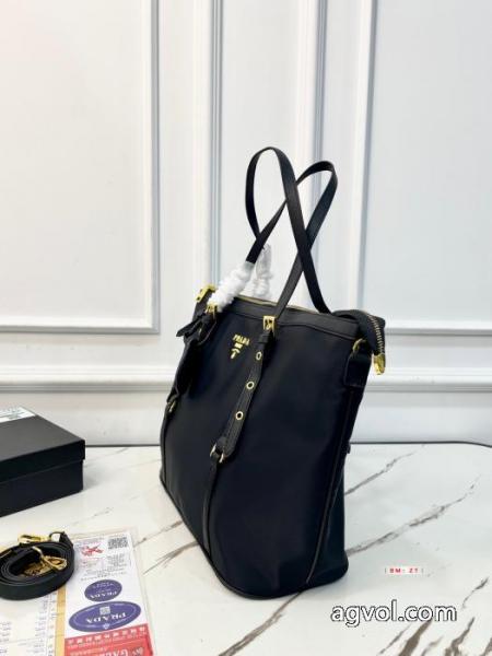 バッグ 2026スーパーコピーPRADA2026新商品 大注目 人気商品登場 2