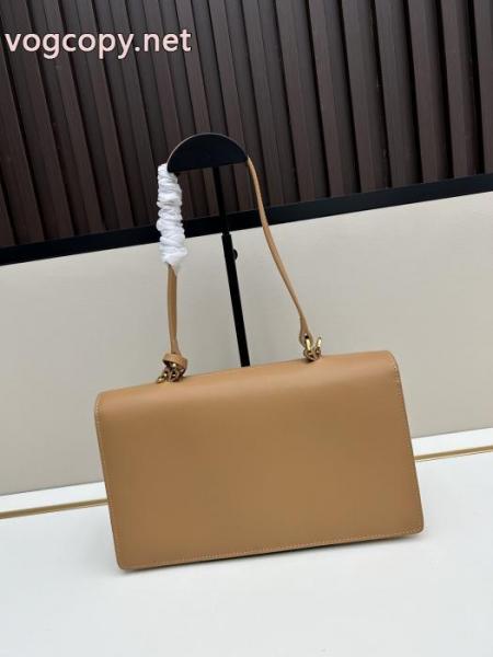 バッグ洗練された魅力が光る Newアイテム ファッション 人気PRADAブランド フェイク. 2