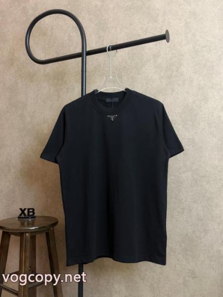 海外限定モデル 個性的 シンプル使えるブランド 偽物 激安PRADA半袖Tシャツ 2