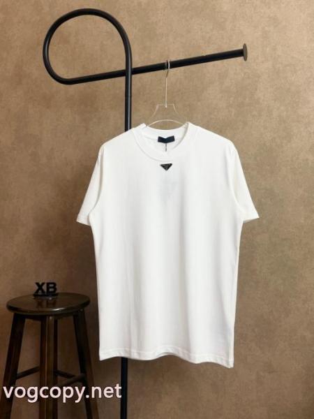 海外限定モデル 個性的 シンプル使えるブランド 偽物 激安PRADA半袖Tシャツ 1
