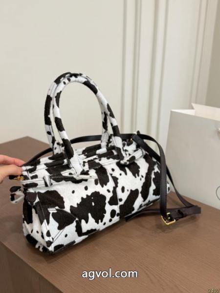 コピー ブランドバッグ即発送可 爆買いお買い得 有名人愛用PRADA 3