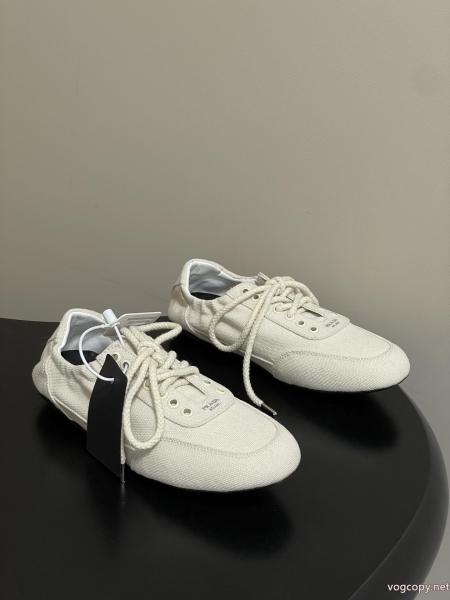 スーパー コピー ブランド人気 ランキング お買い得品 大人の雰囲気たっぷりスニーカーPRADA. 0