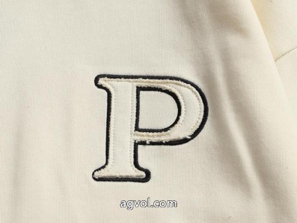 シャツ最安値! 存在感ばっちりなアイテム 入手困難カラーも在庫ありPRADA偽物 ブランド 激安.. 5