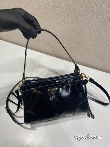 プラダコピー 通販バッグおすすめアイテム 魅力ファッション 魅力を放つ. 3