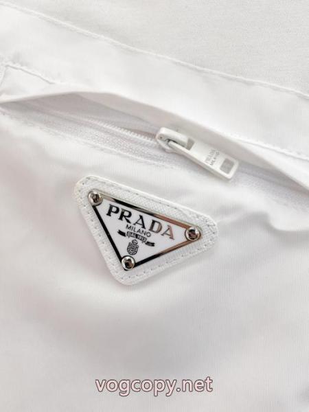 超HOT新品商品 人気名品 COOLなデザイン半袖Tシャツスーパー コピー ブランドPRADA 1