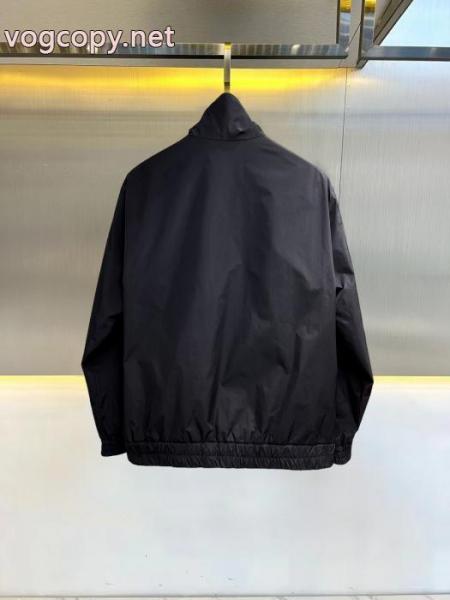 PRADA絶対欲しい 今季超人気新作登場 毎年大人気商品コピー 品 販売ジャケット 3