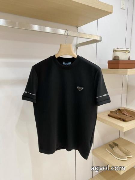 ムダな装飾を排したデザイン 人気爆だんな売れ筋! 今からの季節にピッタリ! PRADA 2026ブランドコピーシャツ.. 1
