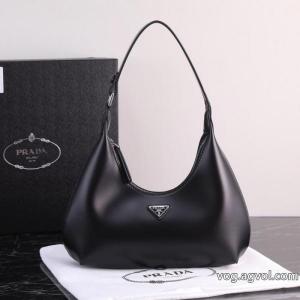 PRADAスーパー コピー 品バッグ海外直送 ストリート系 新価格で登場..