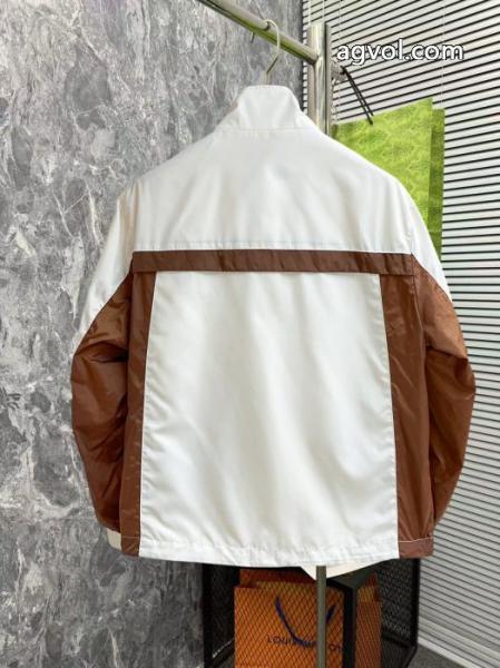 ジャケット偽 ブランドPRADA限定デザイン プレゼントにもピッタリ ファッションの最先端! 2