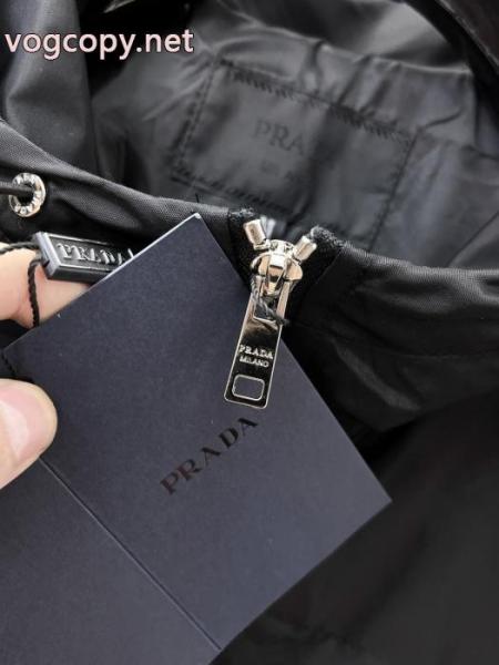 prada/プラダ2026秋モデルポップアップコーナー新作カジュアルファッションジャケット 1