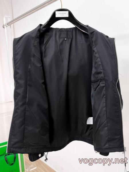 prada/プラダ2026秋モデルポップアップコーナー新作カジュアルファッションジャケット 2