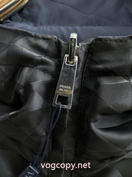 ジャケットPRADA偽物 ブランド ショップ注目の一品 完売間近 今季爆発的な人気 2